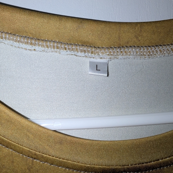 2 Racing Shirts - Picture 6 of 7